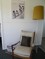 Raglan Palm Beach Motel