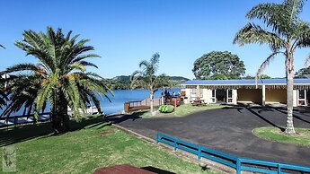 Raglan Palm Beach Motel