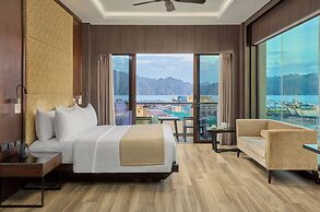 Two Seasons Coron Bayside Hotel