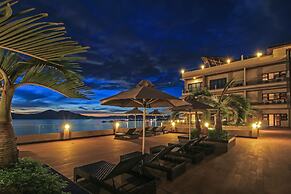 Two Seasons Coron Bayside Hotel