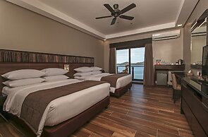 Two Seasons Coron Bayside Hotel