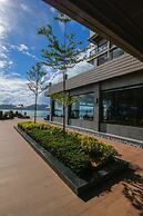 Two Seasons Coron Bayside Hotel