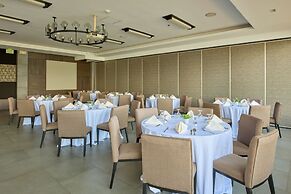 Two Seasons Coron Bayside Hotel