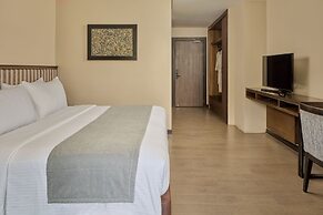 Two Seasons Coron Bayside Hotel