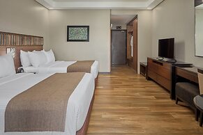 Two Seasons Coron Bayside Hotel