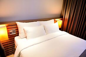 Golden Business Hotel