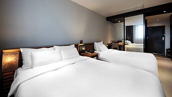 Golden Business Hotel