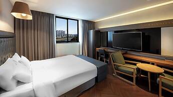Golden Business Hotel