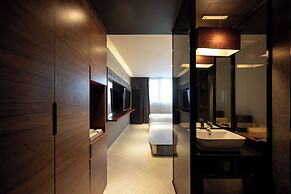 Golden Business Hotel