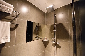 Golden Business Hotel