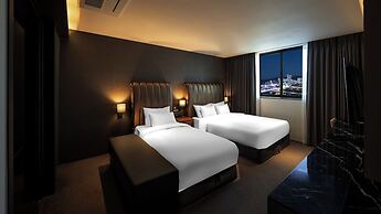 Golden Business Hotel