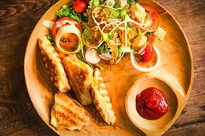 Buffalo Thai Cafe & Bistro