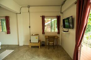 Nan De Panna Riverside Homestay