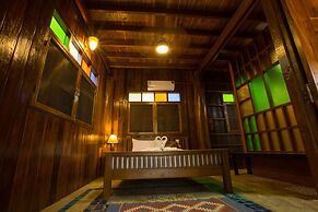 Nan De Panna Riverside Homestay