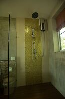 Nan De Panna Riverside Homestay