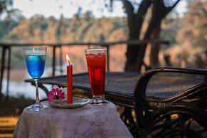 Nan De Panna Riverside Homestay