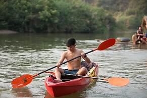 Nan De Panna Riverside Homestay