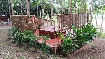 Nan De Panna Riverside Homestay