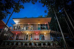 Nan De Panna Riverside Homestay