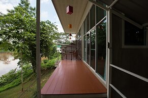 Nan De Panna Riverside Homestay