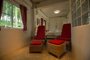 Nan De Panna Riverside Homestay