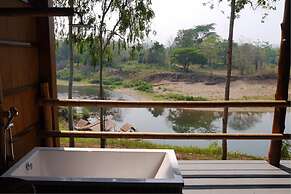 Nan De Panna Riverside Homestay