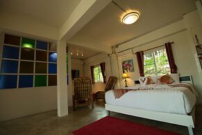 Nan De Panna Riverside Homestay