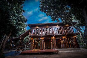 Nan De Panna Riverside Homestay