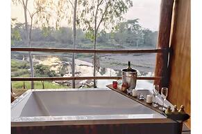 Nan De Panna Riverside Homestay