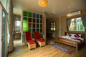 Nan De Panna Riverside Homestay