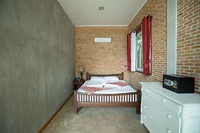 Nan De Panna Riverside Homestay