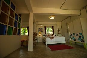 Nan De Panna Riverside Homestay