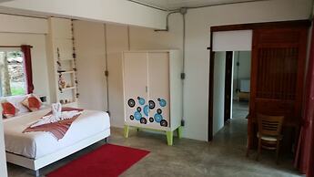 Nan De Panna Riverside Homestay