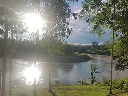 Nan De Panna Riverside Homestay