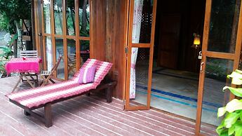 Nan De Panna Riverside Homestay