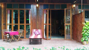 Nan De Panna Riverside Homestay