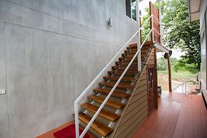 Nan De Panna Riverside Homestay