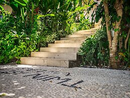 Twin Island Villas & Dive Resort