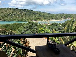 Twin Island Villas & Dive Resort