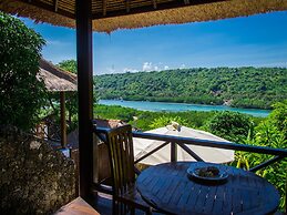 Twin Island Villas & Dive Resort