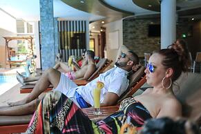 Triton Beach Hotel & Spa