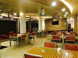 Triton Beach Hotel & Spa