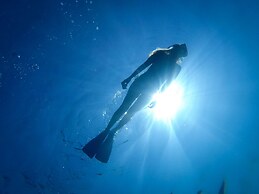 Triton Beach Hotel & Spa