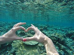 Triton Beach Hotel & Spa