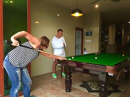 Triton Beach Hotel & Spa