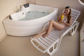 Triton Beach Hotel & Spa