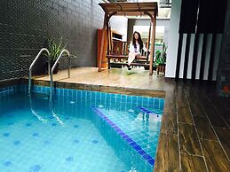 Triton Beach Hotel & Spa