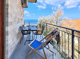 Sea view and ground floor Apartments le Dune