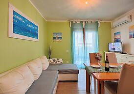 Sea view and ground floor Apartments le Dune