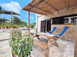 Sea view and ground floor Apartments le Dune